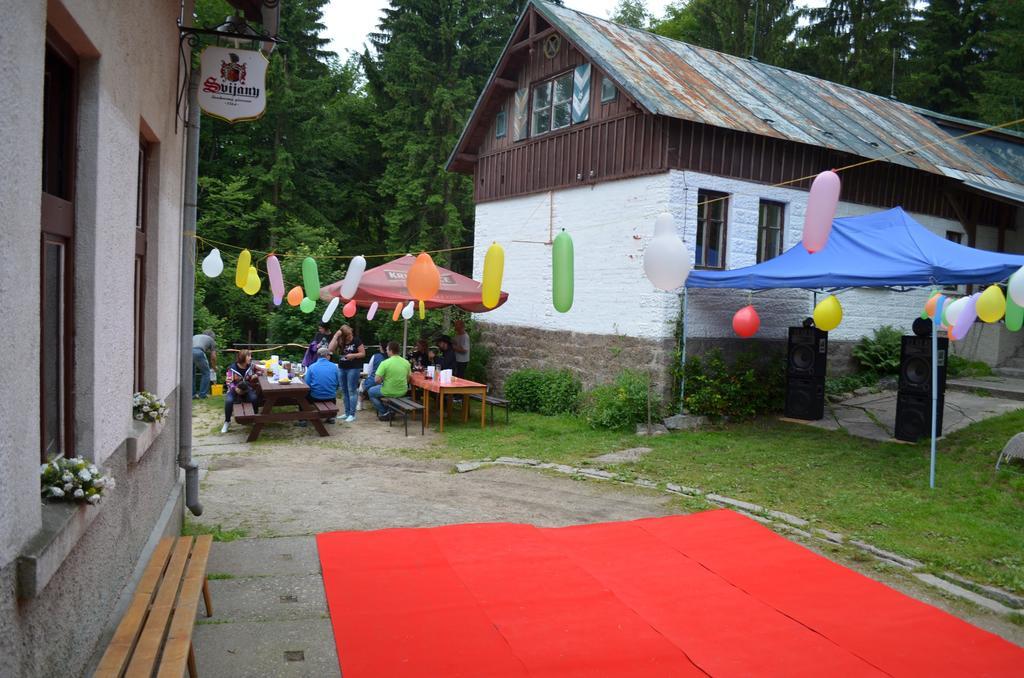 Chata Barbora Hotel Lucany nad Nisou Exterior photo